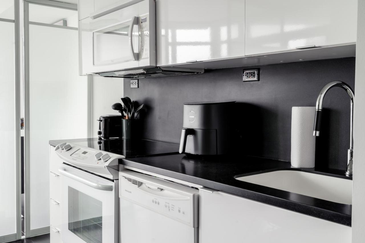 Appartement The Perfect Getaway à Toronto Extérieur photo